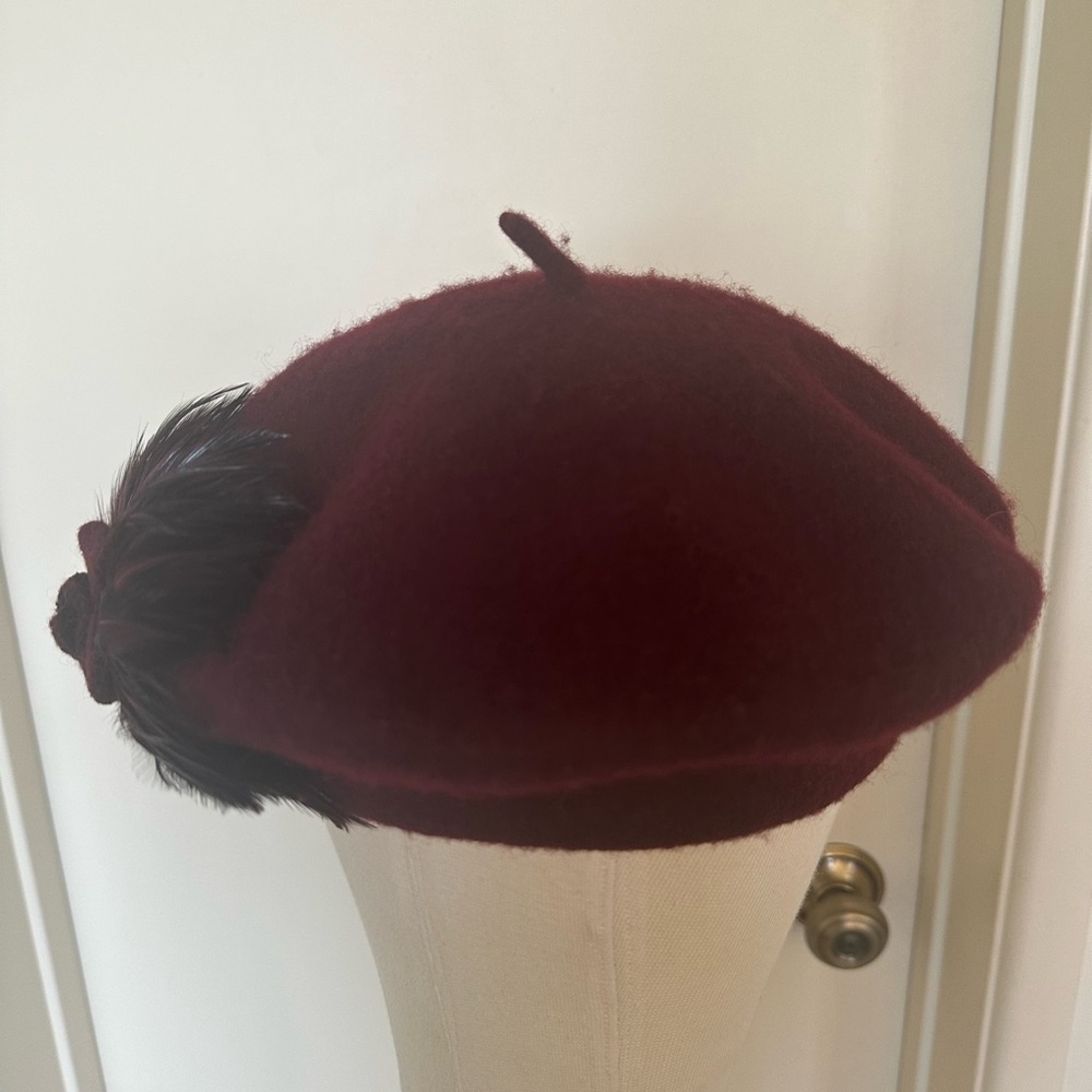 Helene Berman vintage red burgundy maroon beret hat